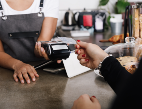 Giving Customers Options: Deciding Whether Traditional Credit Card Processing or Cash Discount Programs Are Right for Your Business